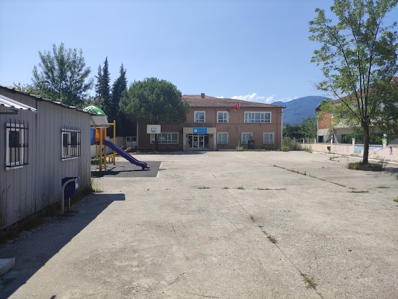 Mehmet Soykan İlkokulu logosu