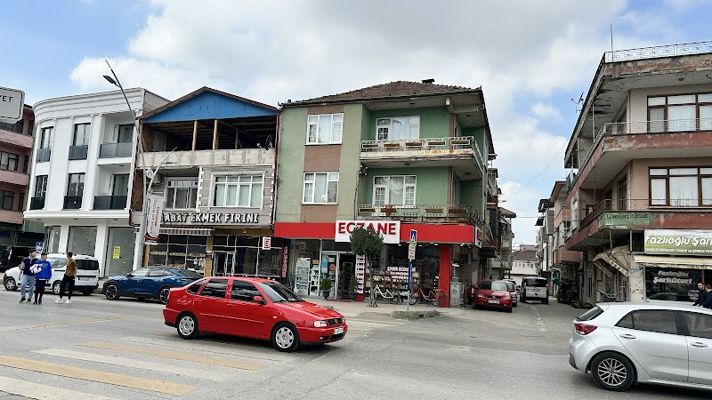 Çakır Eczanesi logosu